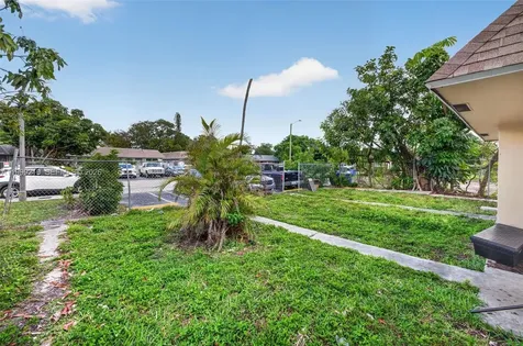 1619-1621 NW 8th Avenue Fort Lauderdale FL 33311
