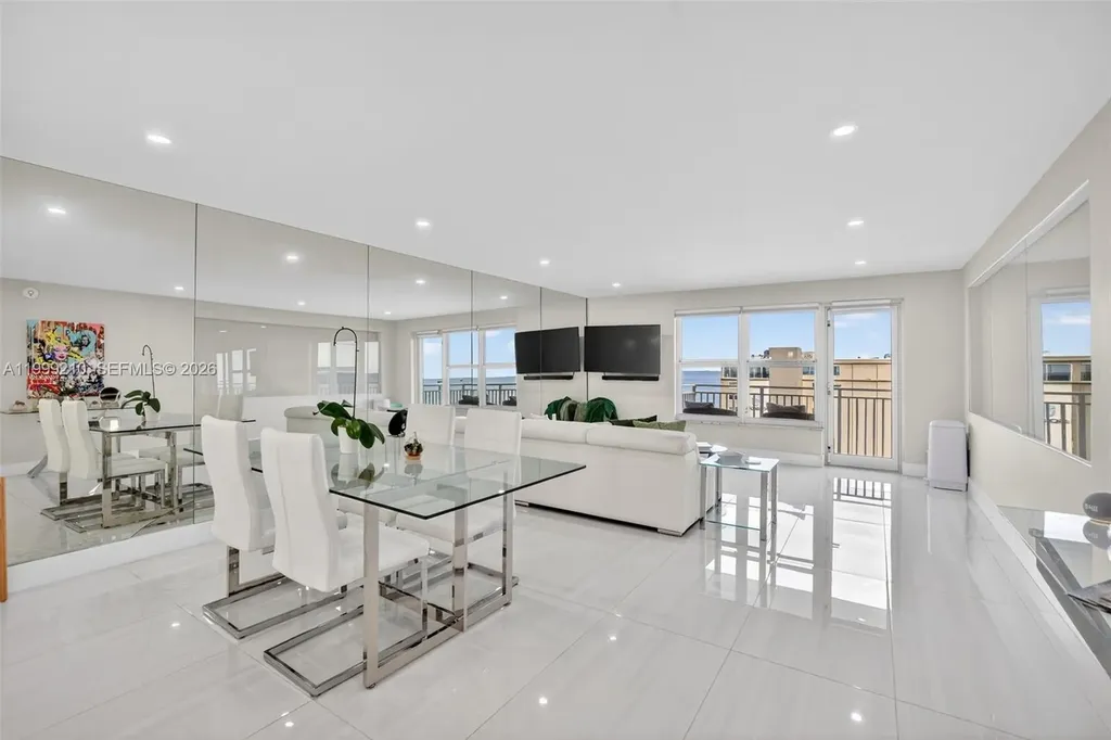 3000 E Sunrise Boulevard Fort Lauderdale FL 33304