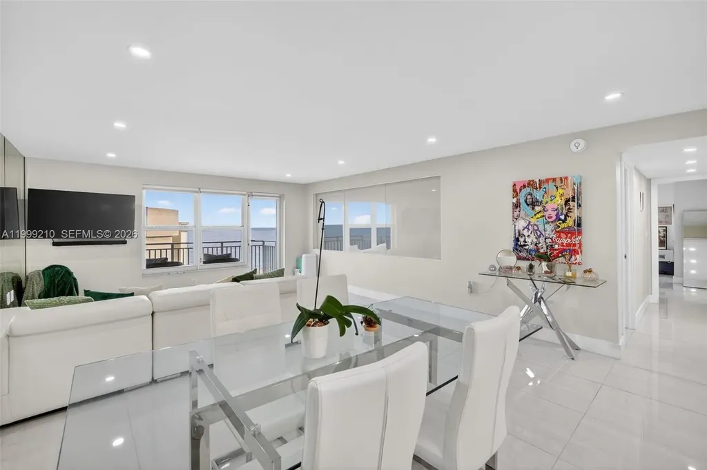 3000 E Sunrise Boulevard Fort Lauderdale FL 33304