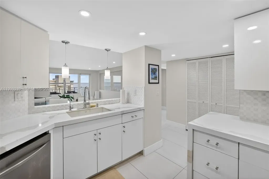 3000 E Sunrise Boulevard Fort Lauderdale FL 33304