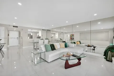 3000 E Sunrise Boulevard Fort Lauderdale FL 33304