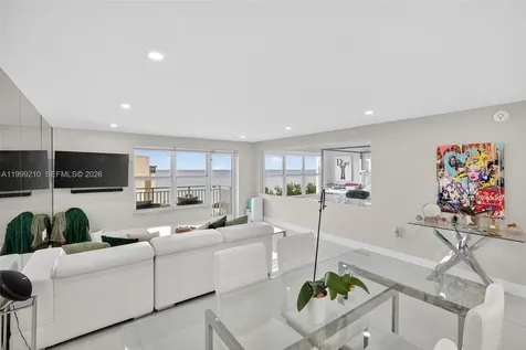 3000 E Sunrise Boulevard Fort Lauderdale FL 33304