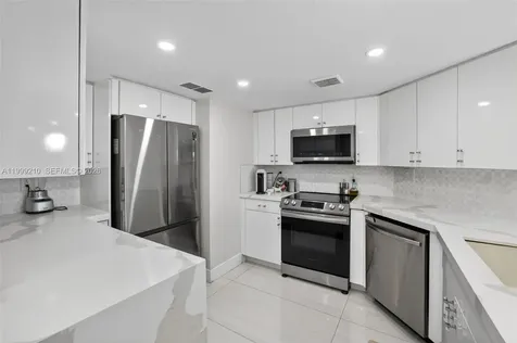 3000 E Sunrise Boulevard Fort Lauderdale FL 33304