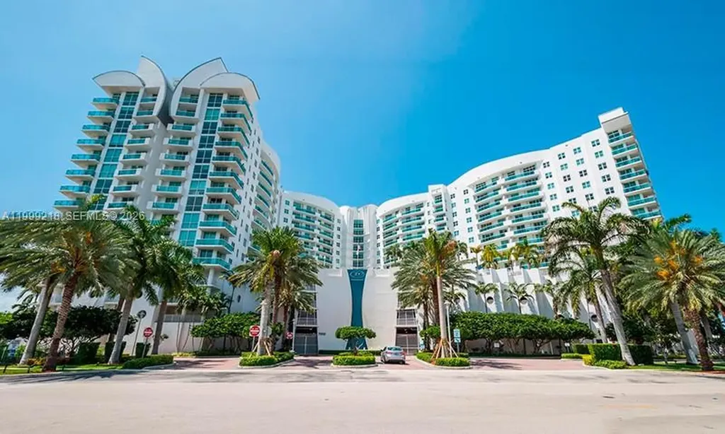 7900 Harbor Island Drive North Bay Village FL 33141