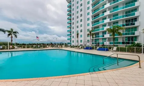 7900 Harbor Island Drive North Bay Village FL 33141