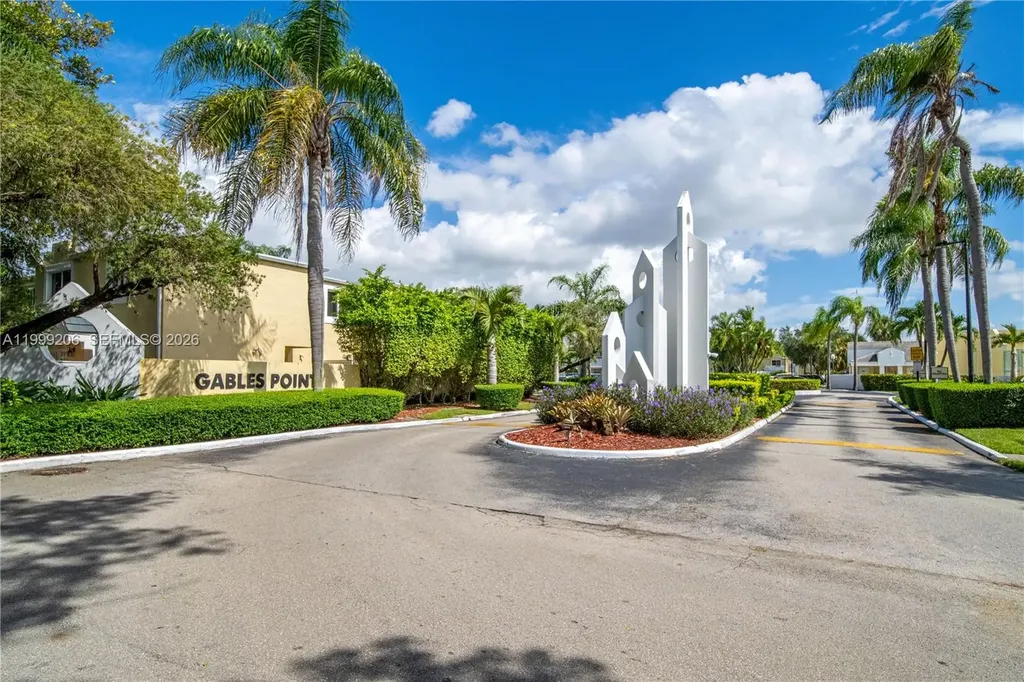 6845 SW 45th Lane Miami FL 33155