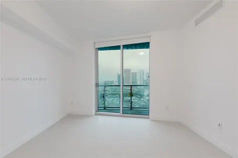 185 SW 7th Street Miami FL 33130