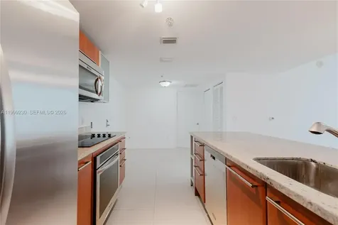 185 SW 7th Street Miami FL 33130
