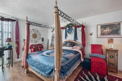 3475 N Country Club Drive Aventura FL 33180