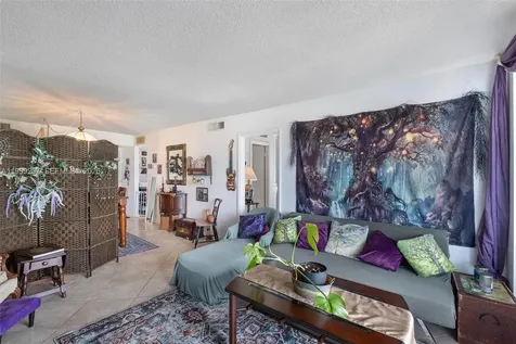 3475 N Country Club Drive Aventura FL 33180