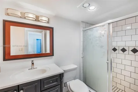 3475 N Country Club Drive Aventura FL 33180