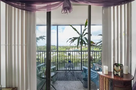 3475 N Country Club Drive Aventura FL 33180