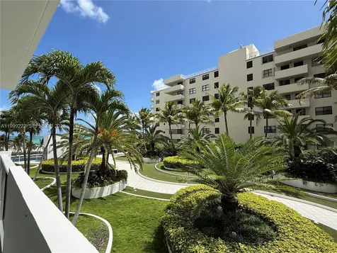 100 Lincoln Road Miami Beach FL 33139