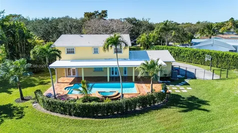 Pinecrest FL 33156