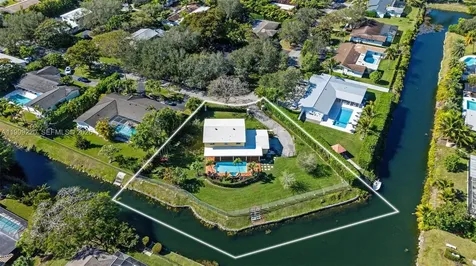 Pinecrest FL 33156