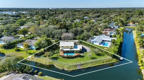 Pinecrest FL 33156