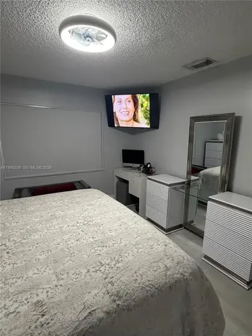 6878 NW 173 Drive Hialeah FL 33015