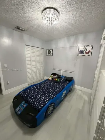 6878 NW 173 Drive Hialeah FL 33015