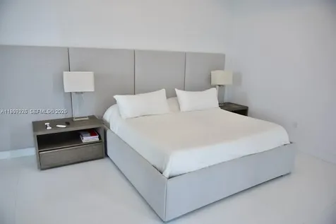 17475 Collins Avenue Sunny Isles Beach FL 33160