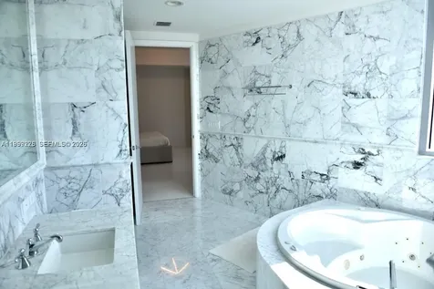 17475 Collins Avenue Sunny Isles Beach FL 33160