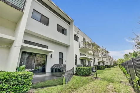 4373 NW 9th Street Plantation FL 33317