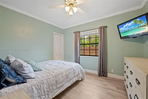 1395 NE 177th Street North Miami Beach FL 33162