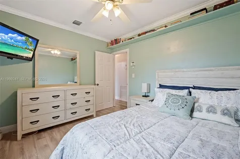 1395 NE 177th Street North Miami Beach FL 33162