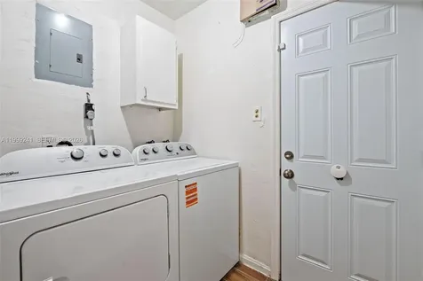1395 NE 177th Street North Miami Beach FL 33162