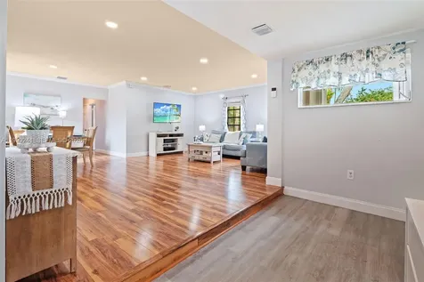 1395 NE 177th Street North Miami Beach FL 33162