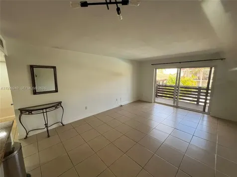 7473 SW 82nd Street Miami FL 33143