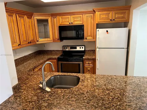 7473 SW 82nd Street Miami FL 33143