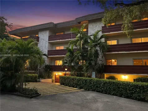 7473 SW 82nd Street Miami FL 33143