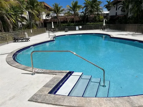 7473 SW 82nd Street Miami FL 33143