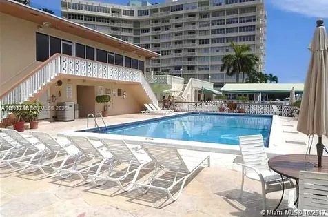 Hallandale Beach FL 33009