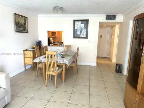Hallandale Beach FL 33009