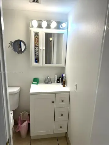 Hallandale Beach FL 33009