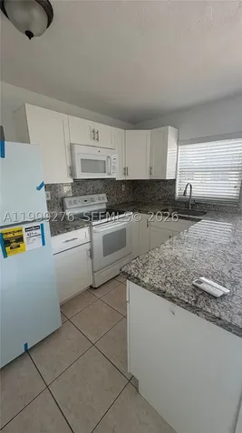 Hollywood FL 33024