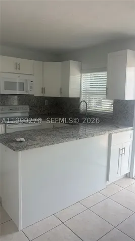 Hollywood FL 33024