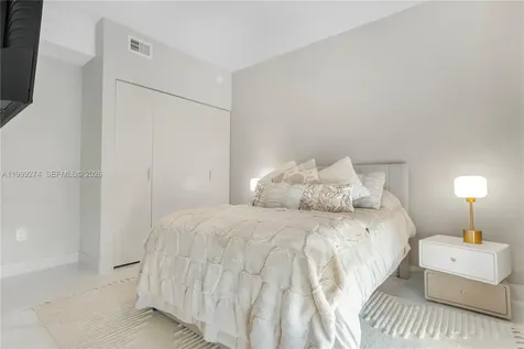 700 NE 24 Miami FL 33137
