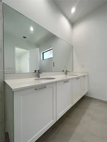 8037 NW 46th Terrace Doral FL 33166