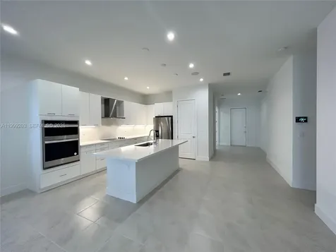 8037 NW 46th Terrace Doral FL 33166