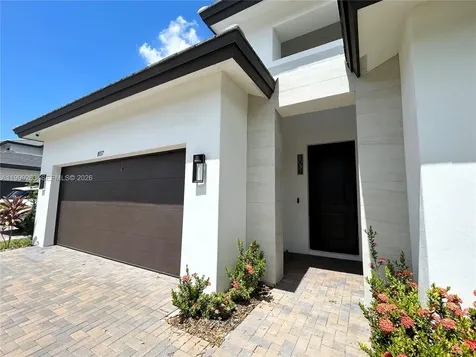 8037 NW 46th Terrace Doral FL 33166