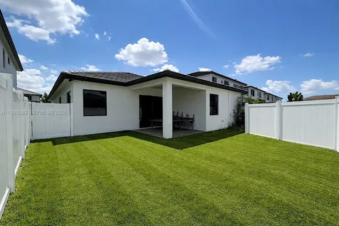 8037 NW 46th Terrace Doral FL 33166