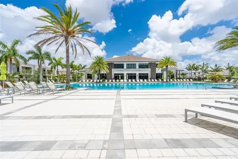 8037 NW 46th Terrace Doral FL 33166