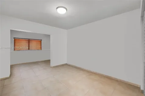 3996 Estepona Avenue Doral FL 33178