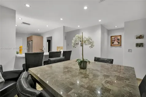 3996 Estepona Avenue Doral FL 33178