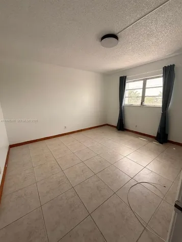 Hallandale Beach FL 33009