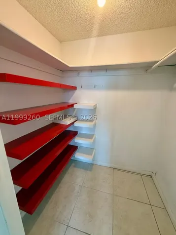 Hallandale Beach FL 33009