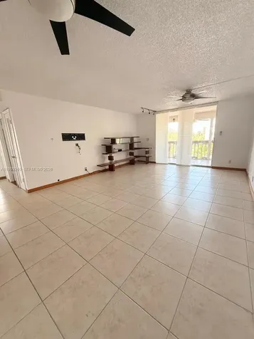 Hallandale Beach FL 33009