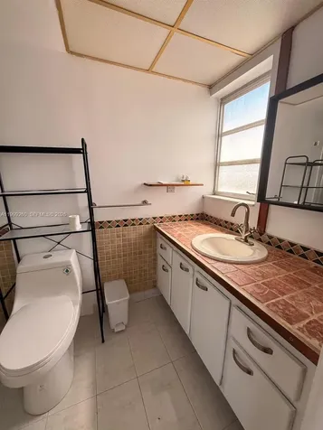 Hallandale Beach FL 33009
